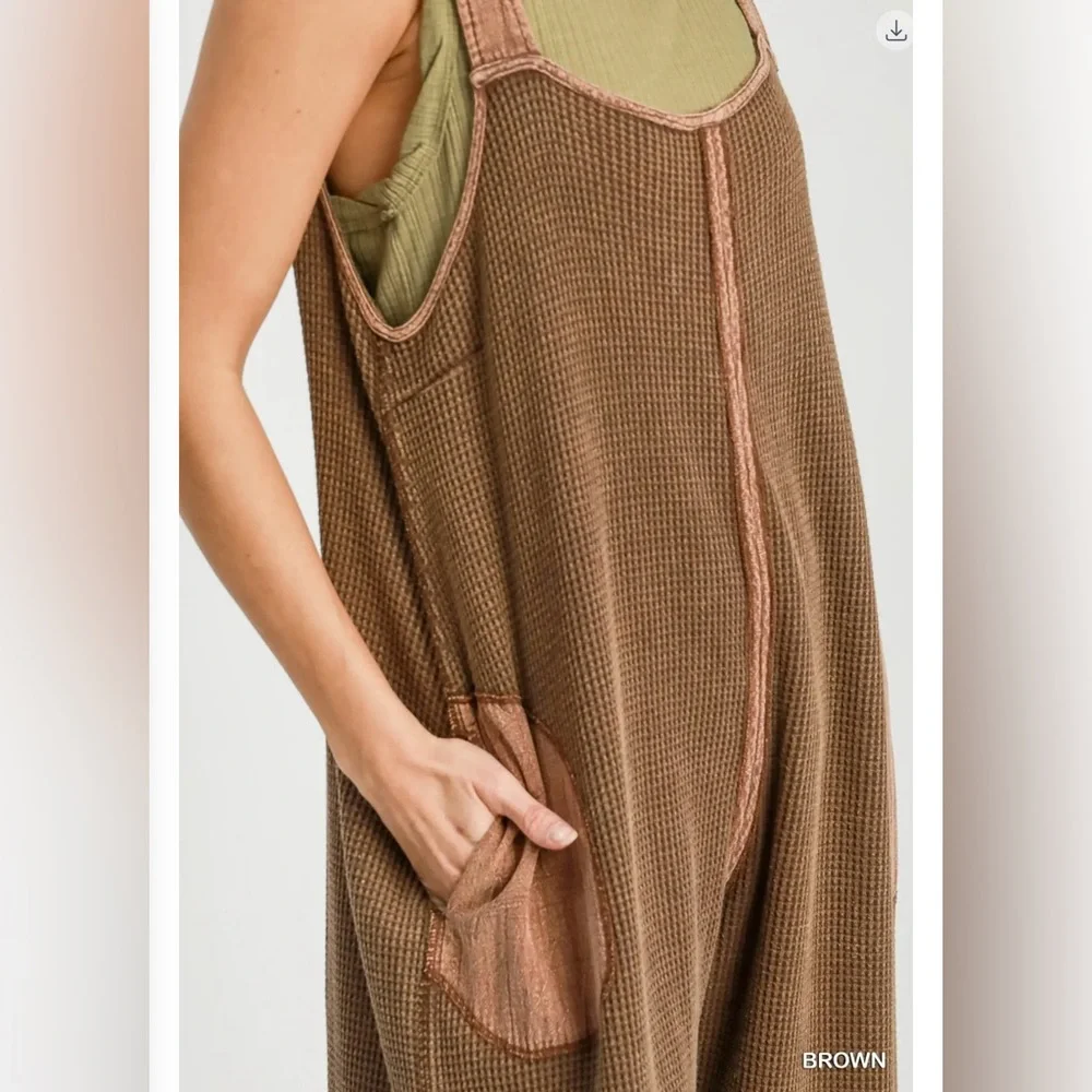 Umgee NWT SMALL Waffle knit Brown Sleeveless Jumpsuit - Picture 4 of 6